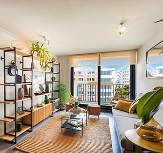 EDIFICIO LOS LEONES hover